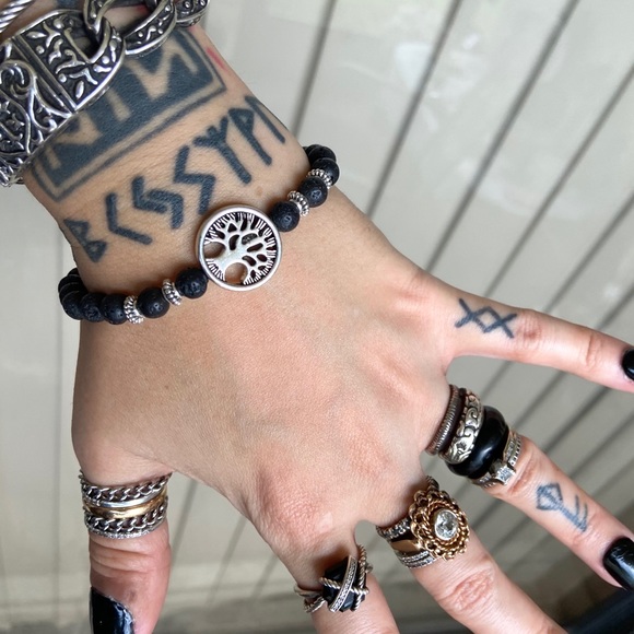 🔴 Tree of life & lava rock oil diffuser bracelet - Picture 7 of 12